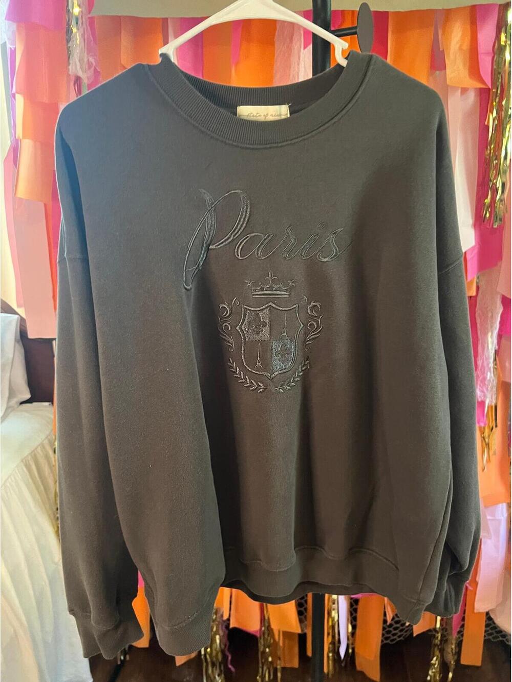 161. PARIS CREWNECK